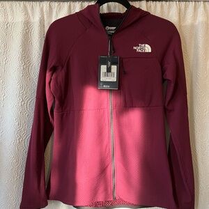 The North Face Boysenberry Futurefleece Hoodie NWT